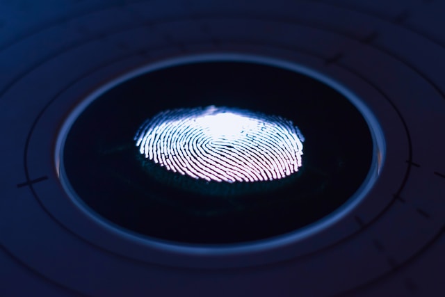 Ein digitaler Fingerabdruck auf einem Bildschirm